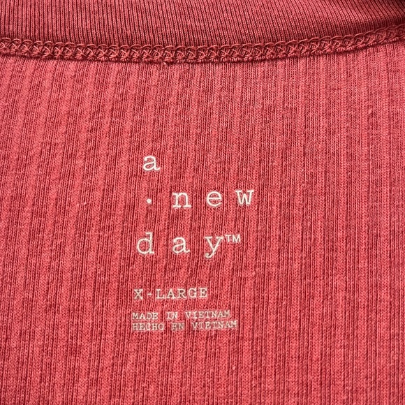 a new day - Size Women's XL - Burnt Sienna Ribbed T-Shirt - Picture 4 of 5